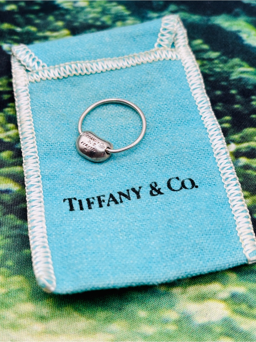 Tiffany & Co. Sterling Silver Bean Ring with Tiffany Pouch VGC size 6.5